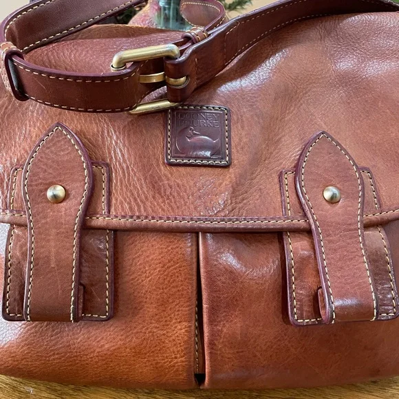 Vintage Dooney & Bourke crossbody bag - Picture 2 of 12